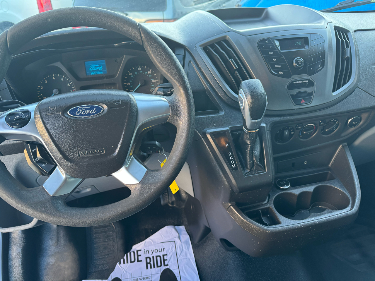 Ford Transit 250 Van Low Roof 60/40 Pass.130-in. WB 2016