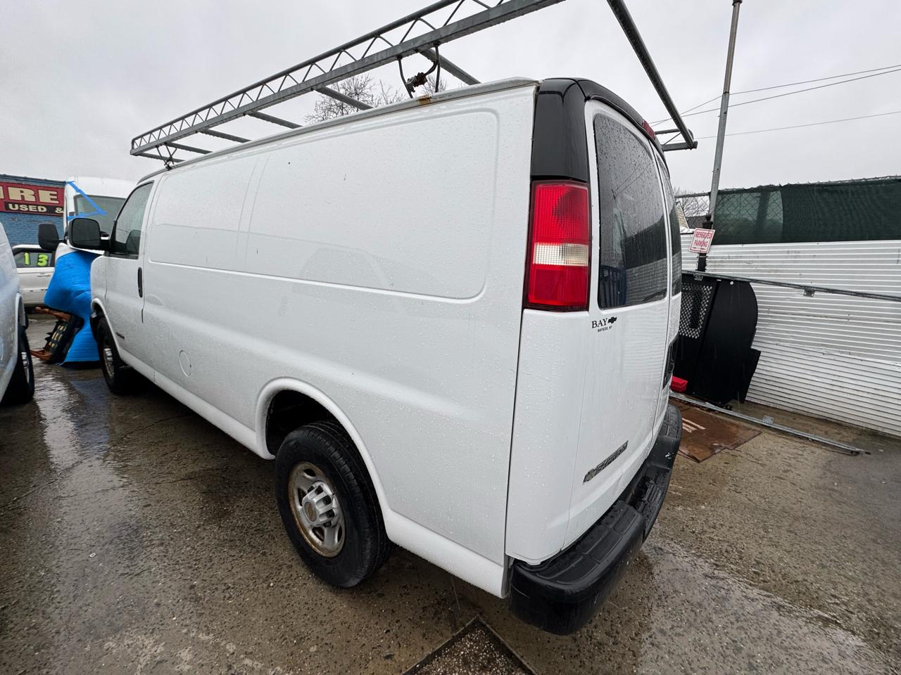 Chevrolet Express 2500 Cargo 2005