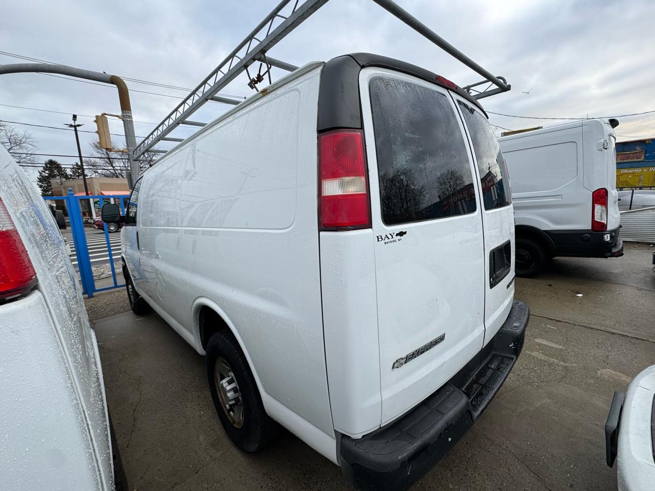 Chevrolet Express 2500 Cargo 2005