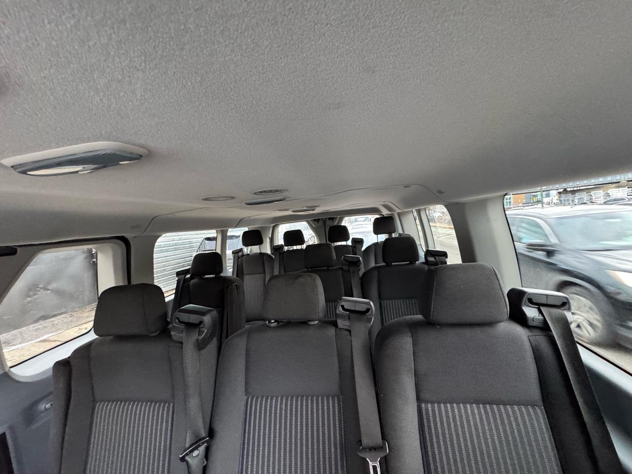 Ford Transit 350 Wagon Low Roof XLT 60/40 Pass. 148-in. WB 2015