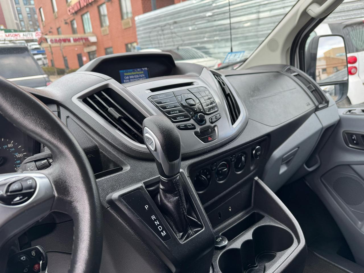 Ford Transit 350 Wagon Low Roof XLT 60/40 Pass. 148-in. WB 2015