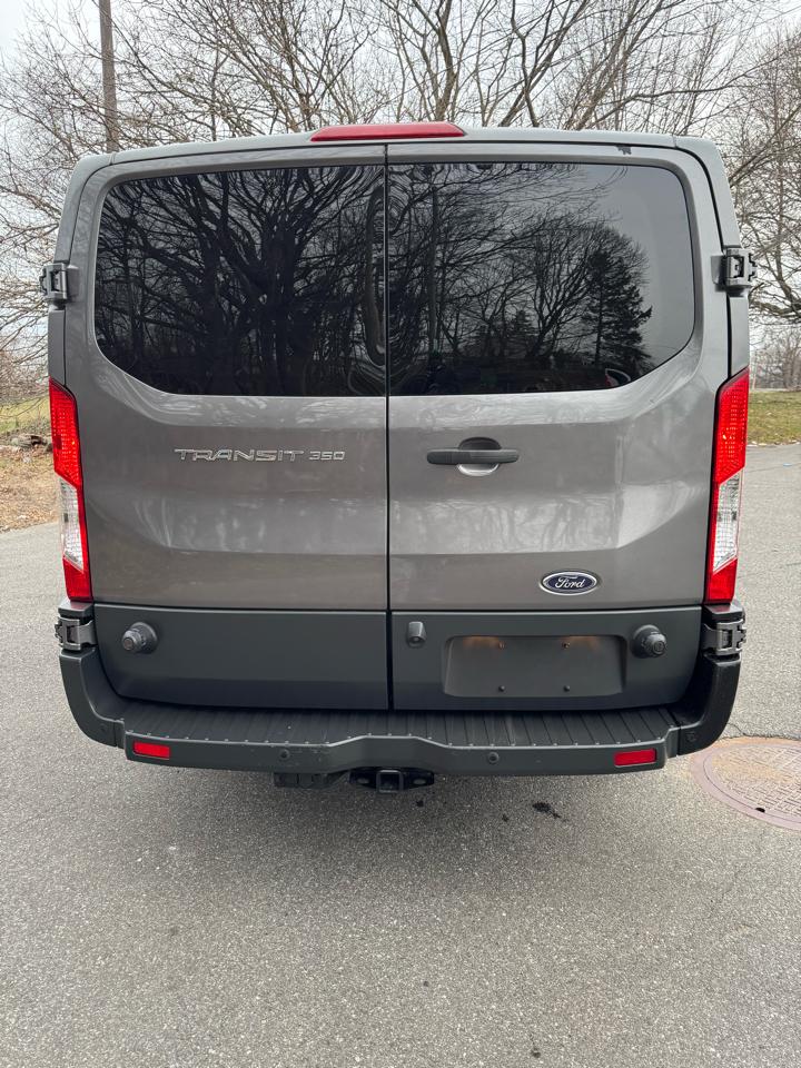 Ford Transit 350 Wagon Low Roof XL w/Sliding Pass. 148-in. WB 2015