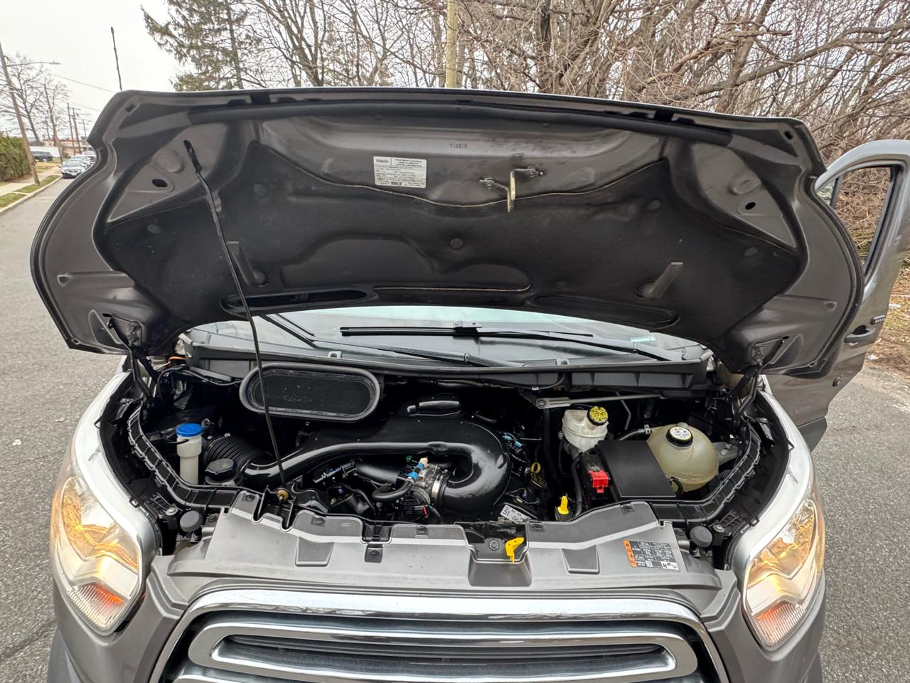 Ford Transit 350 Wagon Low Roof XL w/Sliding Pass. 148-in. WB 2015