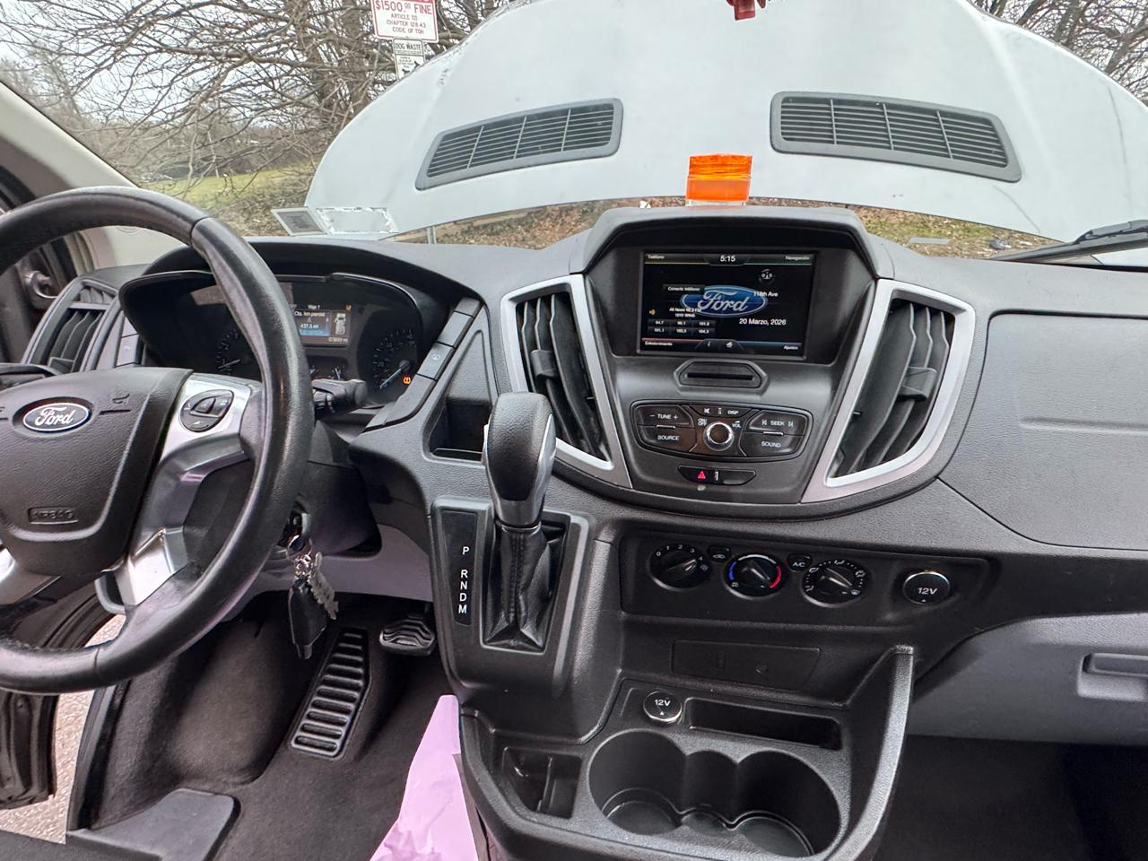 Ford Transit 350 Wagon Low Roof XL w/Sliding Pass. 148-in. WB 2015