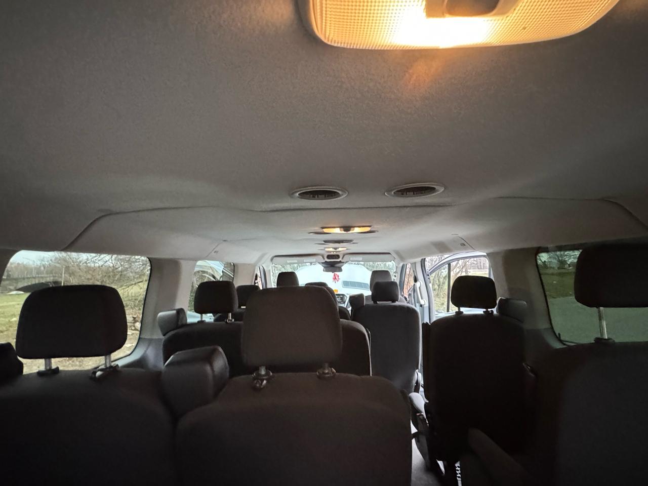 Ford Transit 350 Wagon Low Roof XL w/Sliding Pass. 148-in. WB 2015