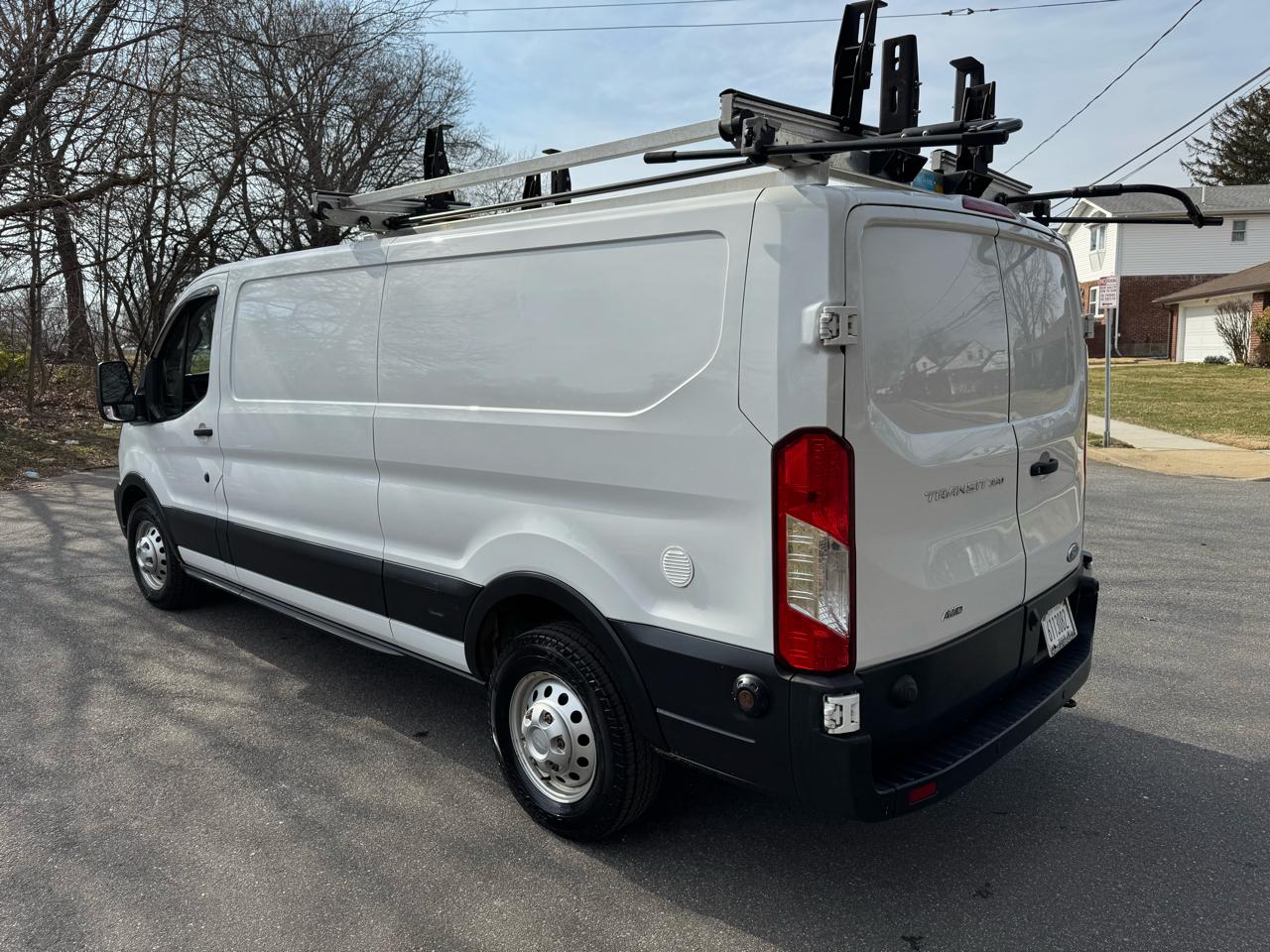 Ford Transit 350 Van Low Roof w/Sliding Pass. 148-in. WB 2020