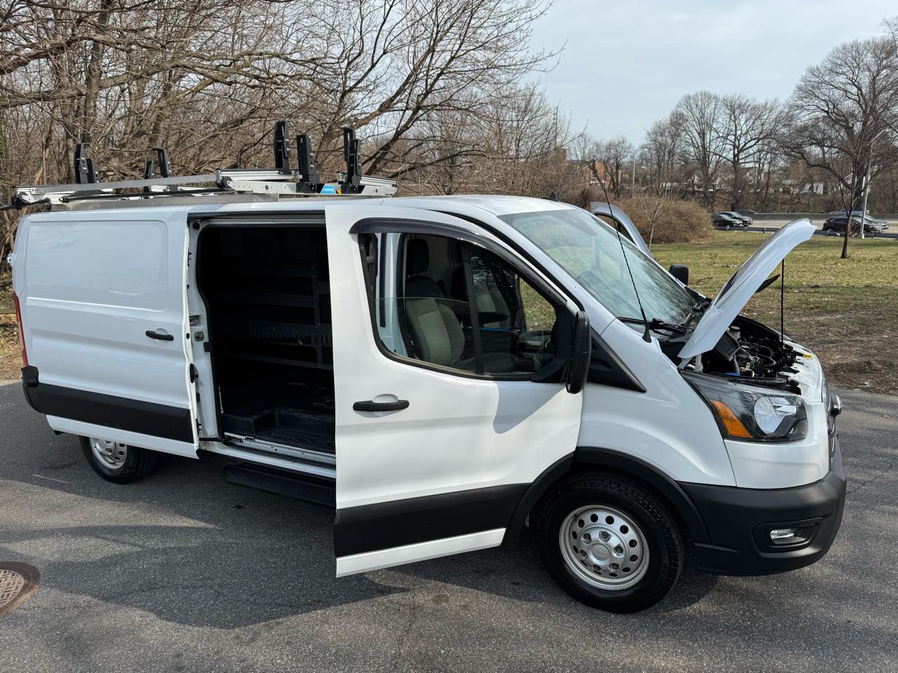 Ford Transit 350 Van Low Roof w/Sliding Pass. 148-in. WB 2020