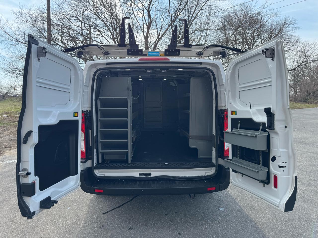 Ford Transit 350 Van Low Roof w/Sliding Pass. 148-in. WB 2020