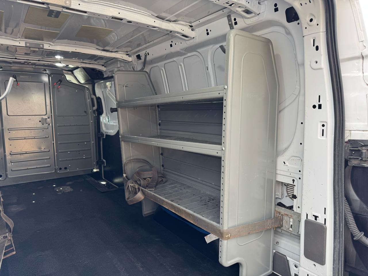 Ford Transit 350 Van Low Roof w/Sliding Pass. 148-in. WB 2020