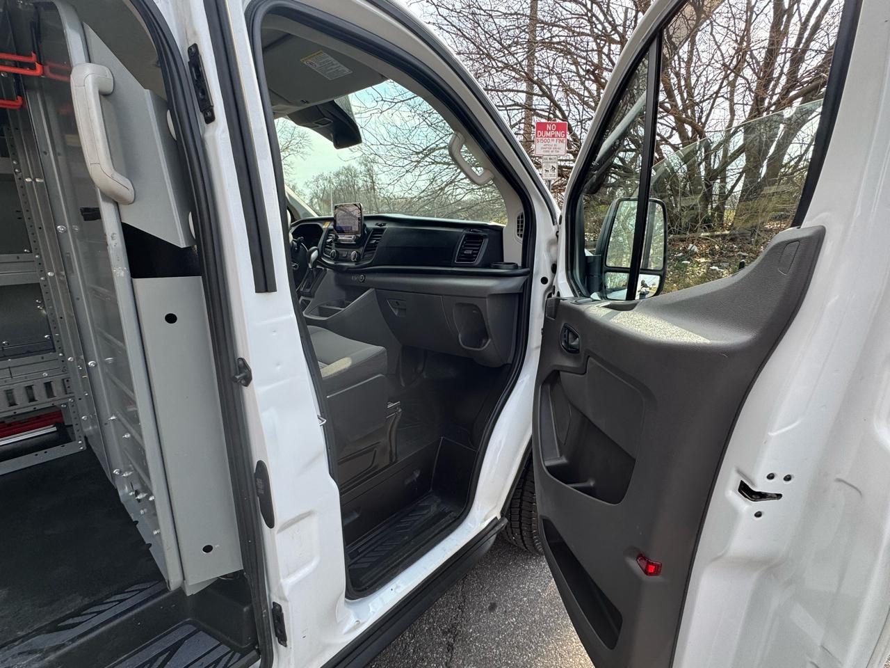 Ford Transit 350 Van Low Roof w/Sliding Pass. 148-in. WB 2020