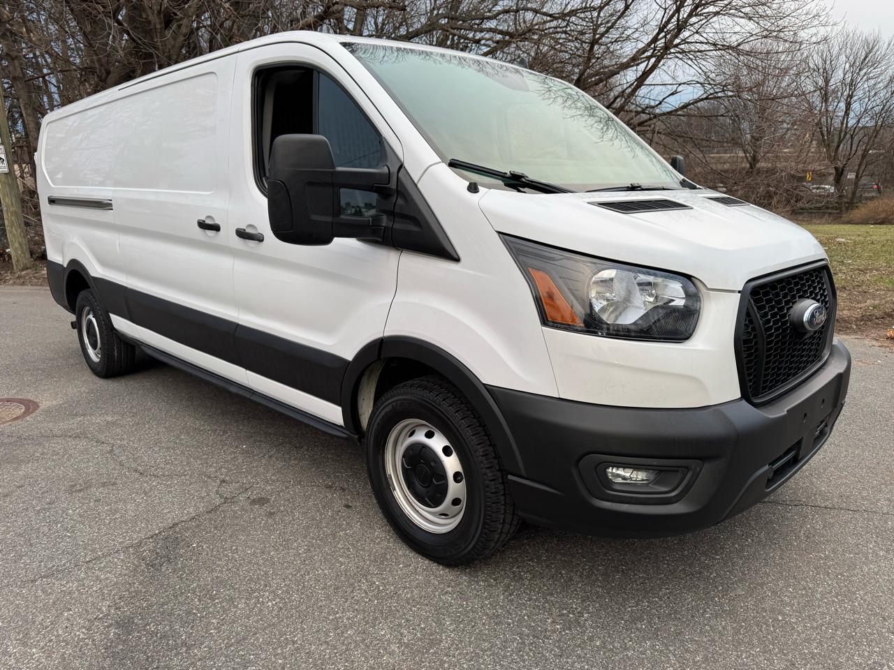 Ford Transit 250 Van Low Roof w/Sliding Pass. 130-in. WB 2021