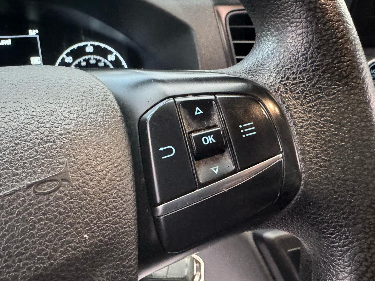 Ford Transit 250 Van Low Roof w/Sliding Pass. 130-in. WB 2021