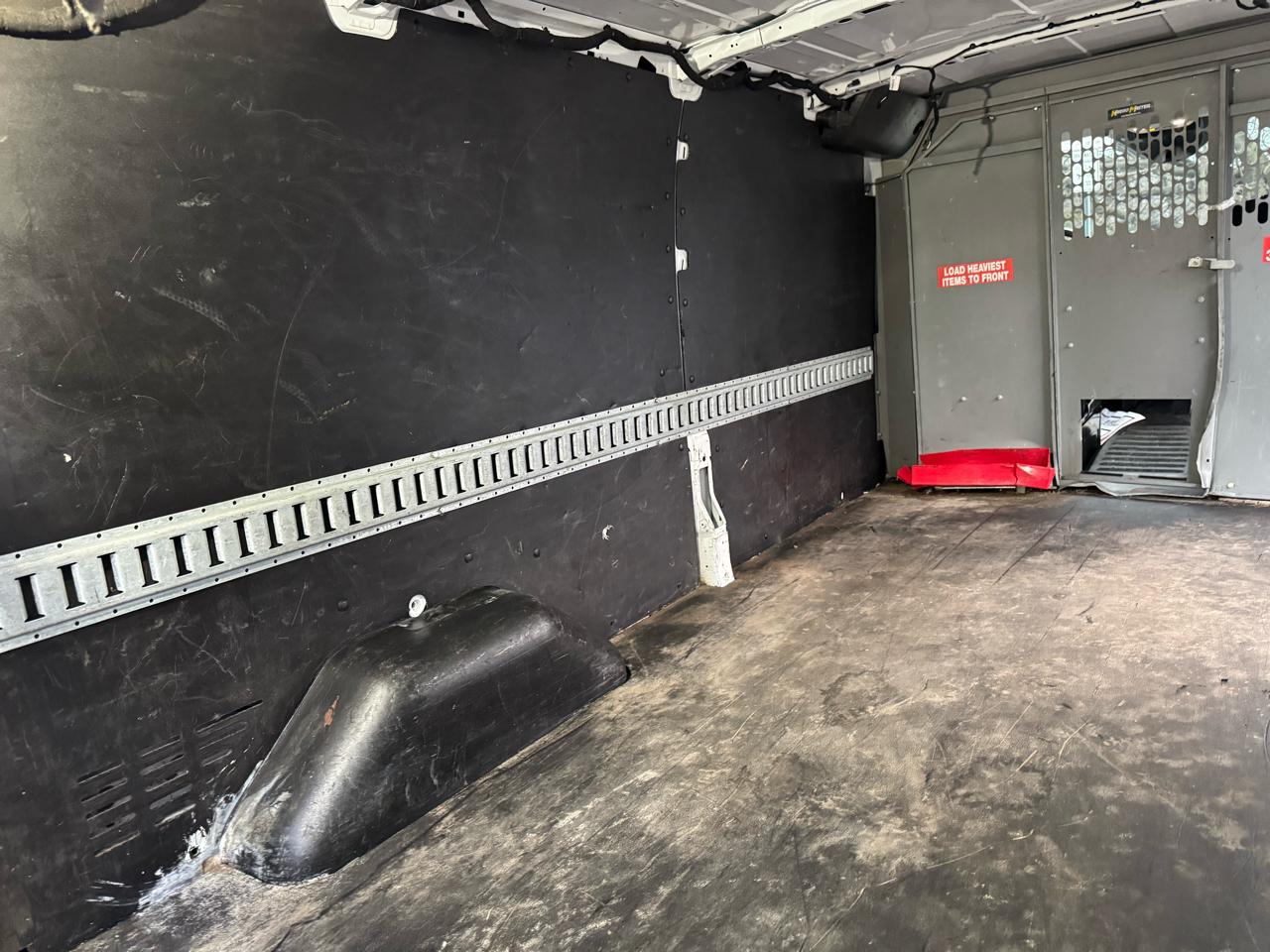 Ford Transit 250 Van Low Roof w/Sliding Pass. 130-in. WB 2021