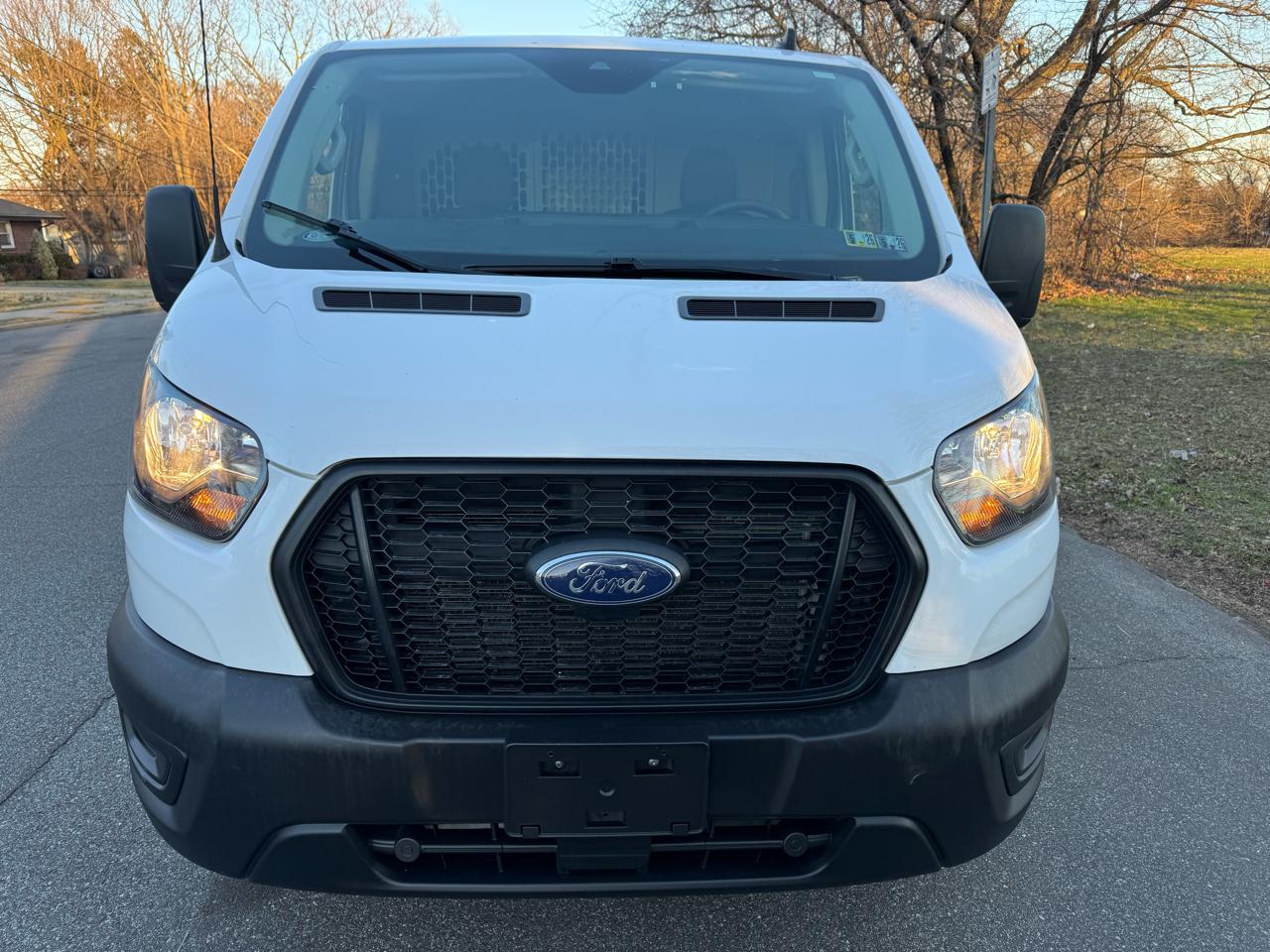 Ford Transit 150 Van Low Roof w/Sliding Pass. 130-in. WB 2023