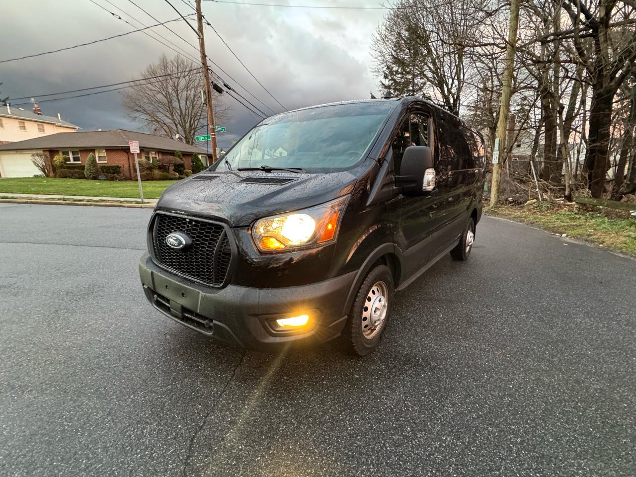 Ford Transit 150 Van Low Roof w/Sliding Pass. 148-in. WB 2023