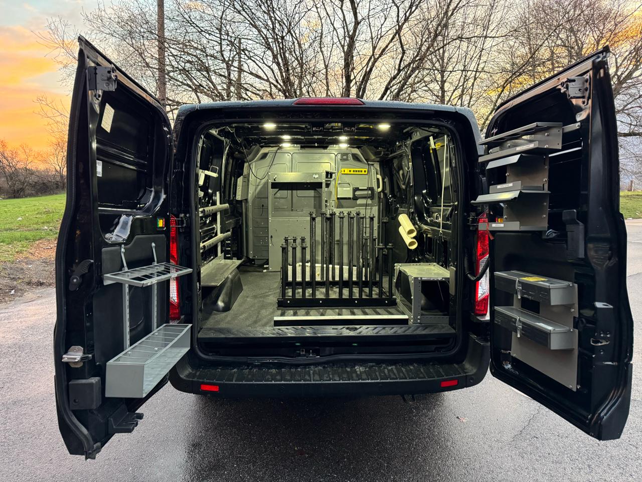 Ford Transit 150 Van Low Roof w/Sliding Pass. 148-in. WB 2023