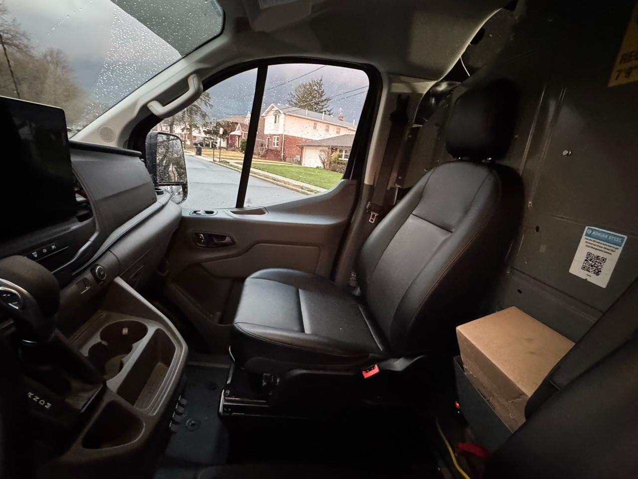 Ford Transit 150 Van Low Roof w/Sliding Pass. 148-in. WB 2023