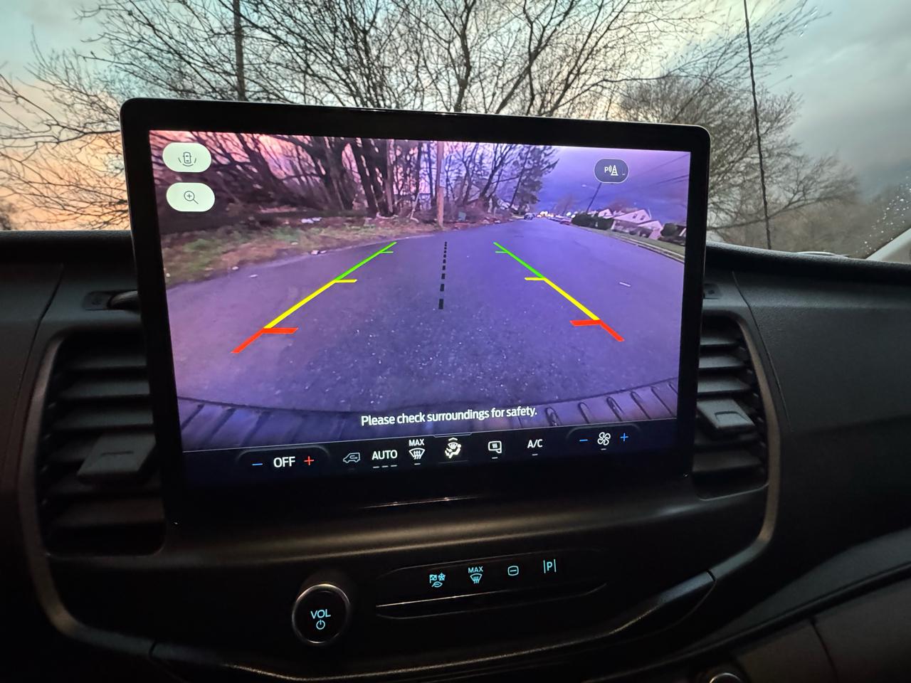 Ford Transit 150 Van Low Roof w/Sliding Pass. 148-in. WB 2023