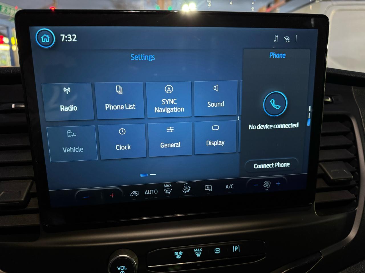 Ford Transit 150 Van Low Roof w/Sliding Pass. 148-in. WB 2023