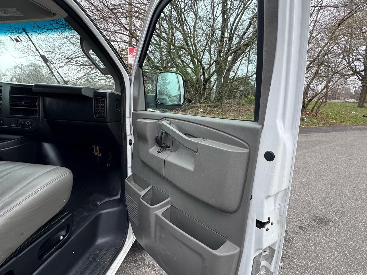 Chevrolet Express 3500 Cargo 2016