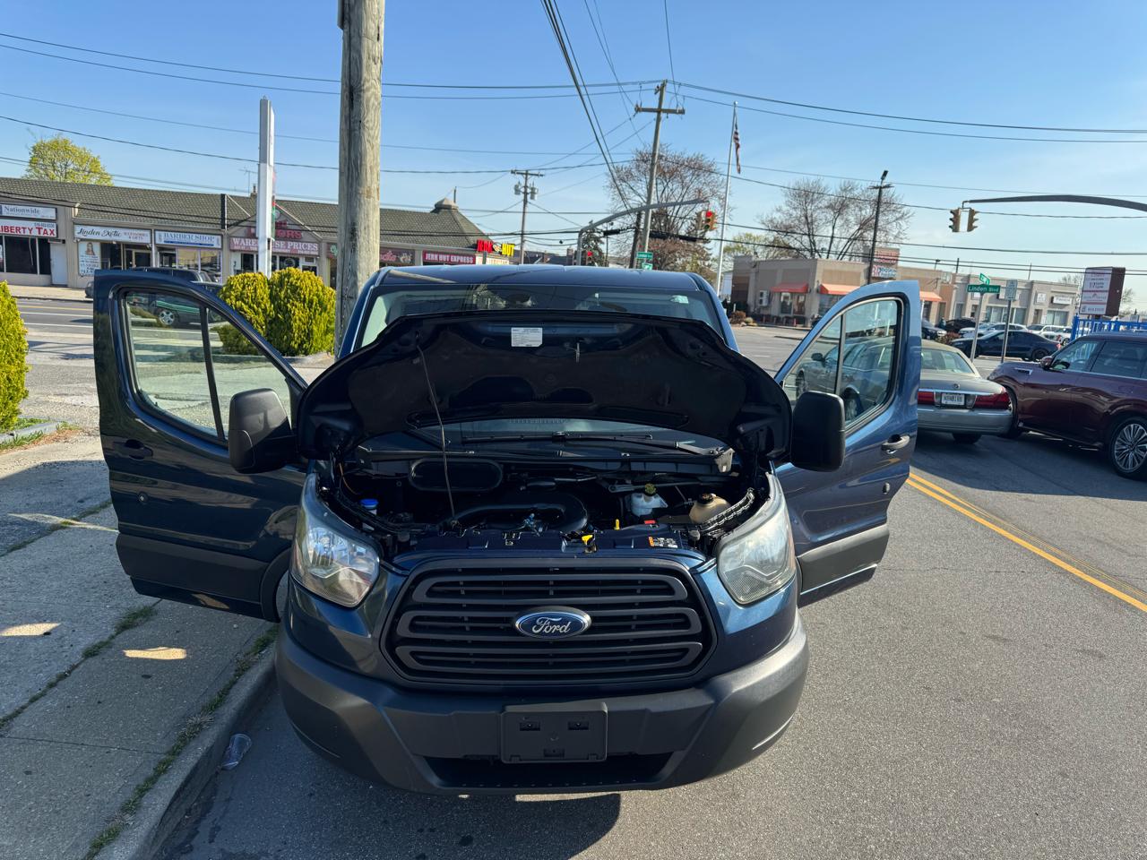 Ford Transit 350 Wagon Low Roof XL w/Sliding Pass. 148-in. WB 2016