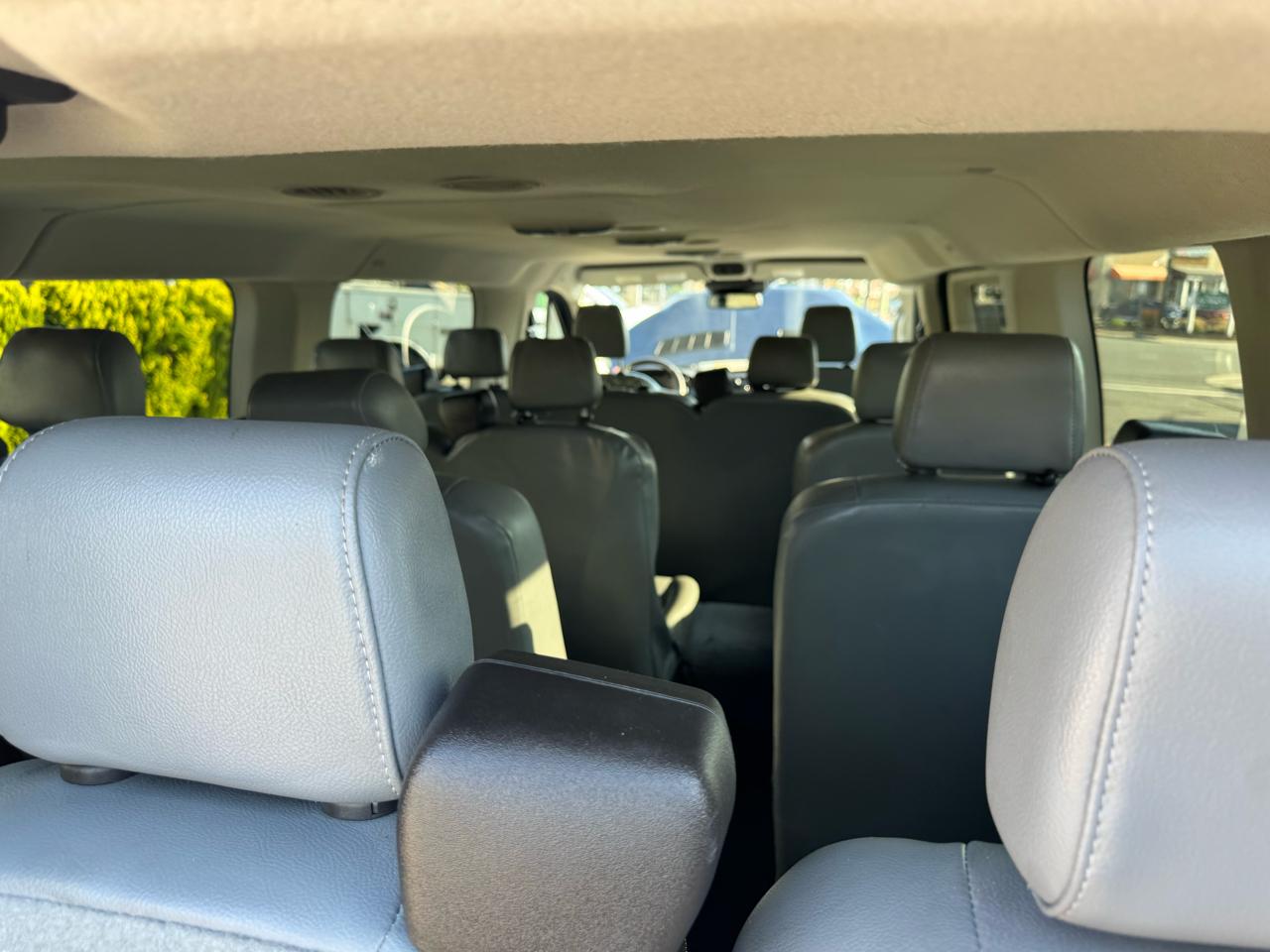 Ford Transit 350 Wagon Low Roof XL w/Sliding Pass. 148-in. WB 2016