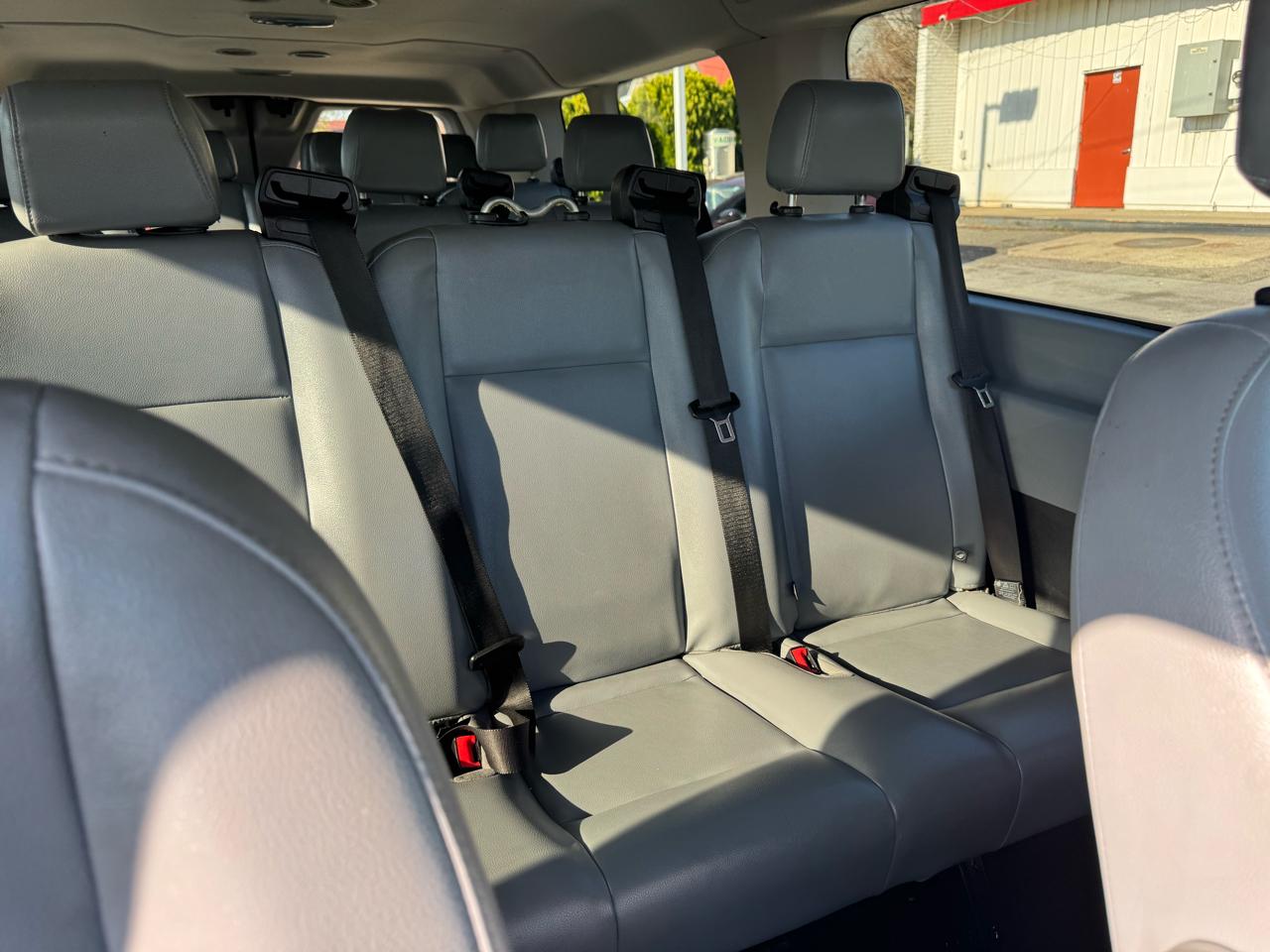 Ford Transit 350 Wagon Low Roof XL w/Sliding Pass. 148-in. WB 2016