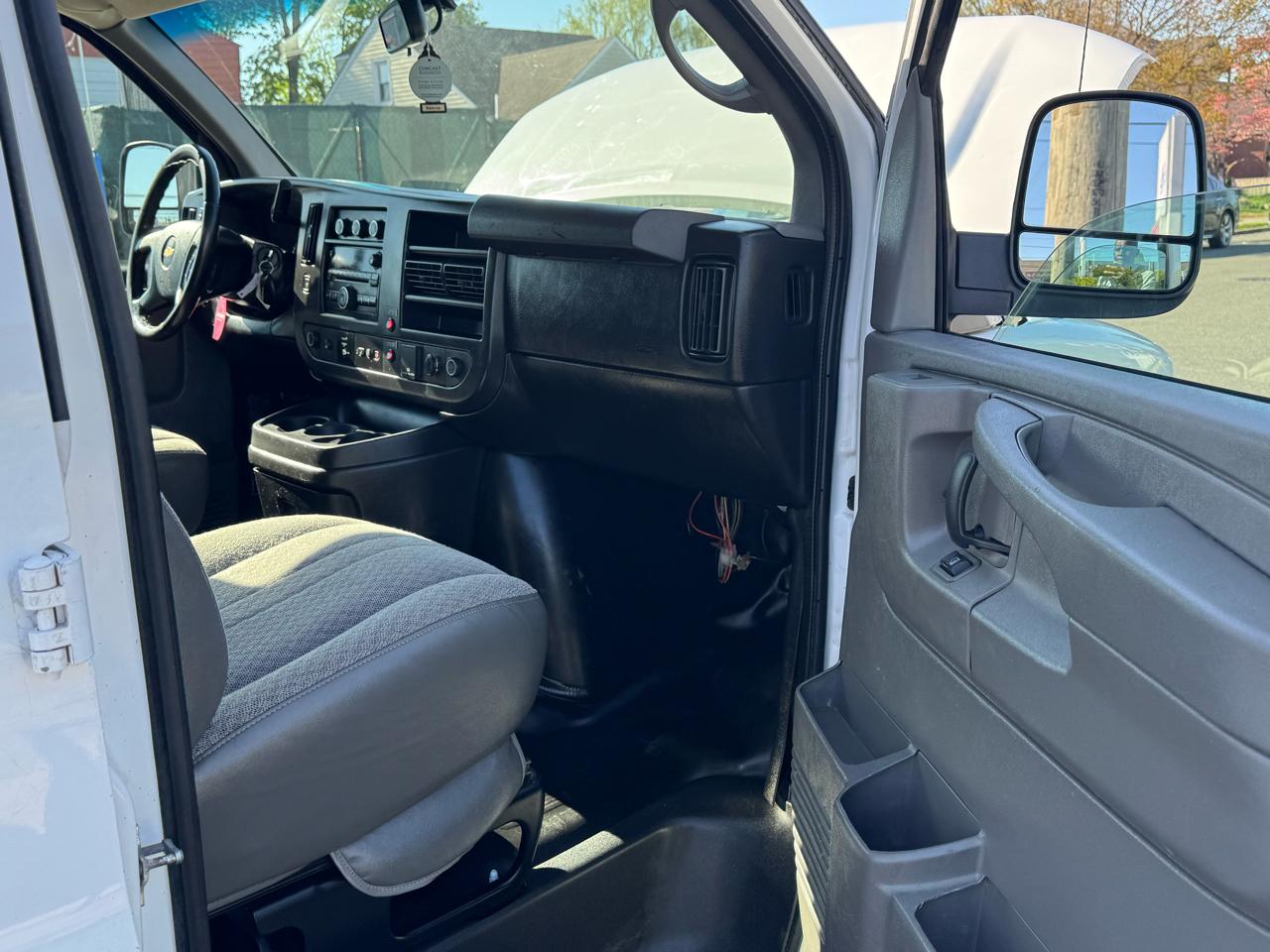 Chevrolet Express 2500 Cargo FFV 2015