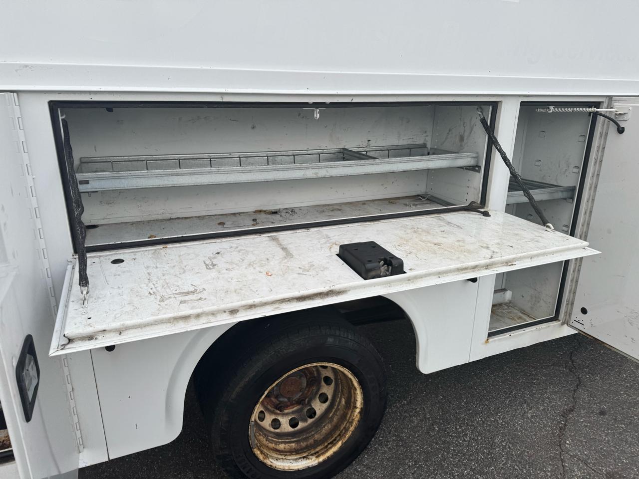 Ford Transit T-350 HD DRW 2016