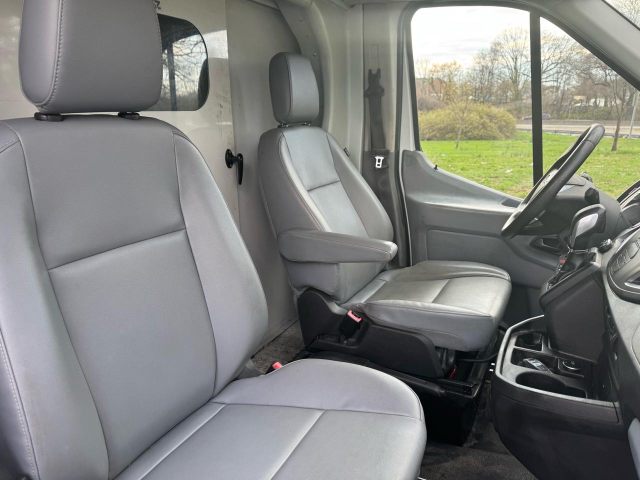 Ford Transit T-350 HD DRW 2016