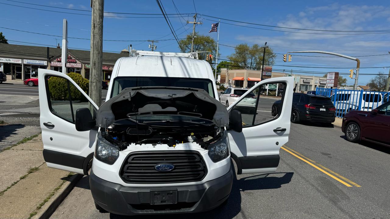 Ford Transit 250 Van Med. Roof w/Sliding Pass. 130-in. WB 2015