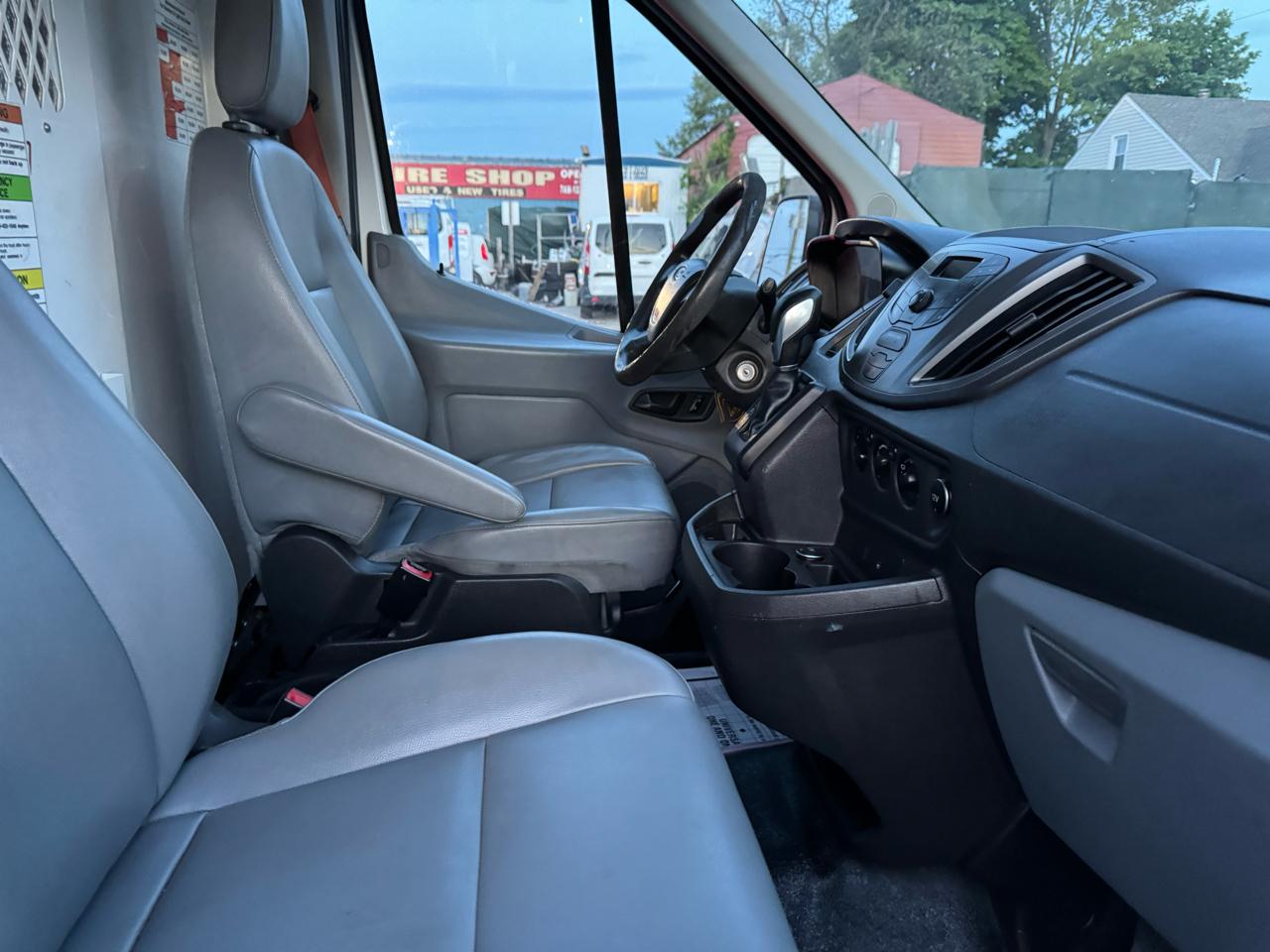 Ford Transit 150 Van Med. Roof w/Sliding Pass. 148-in. WB 2016