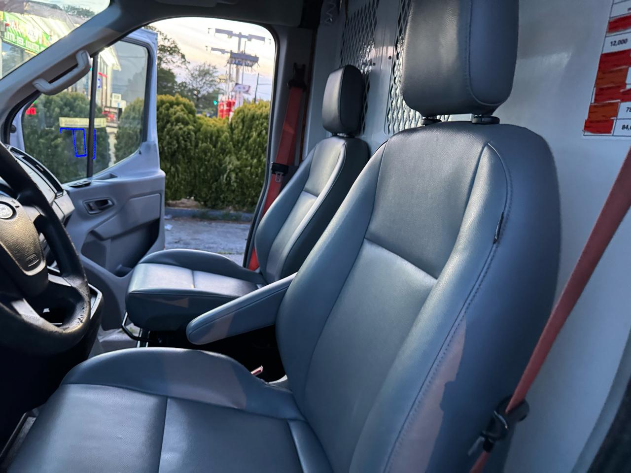 Ford Transit 150 Van Med. Roof w/Sliding Pass. 148-in. WB 2016