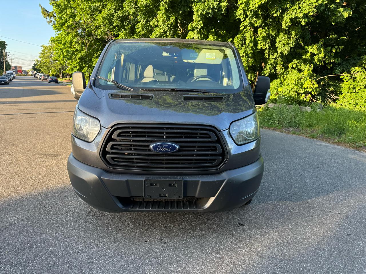 Ford Transit 350 Wagon Low Roof XL w/Sliding Pass. 148-in. WB 2017