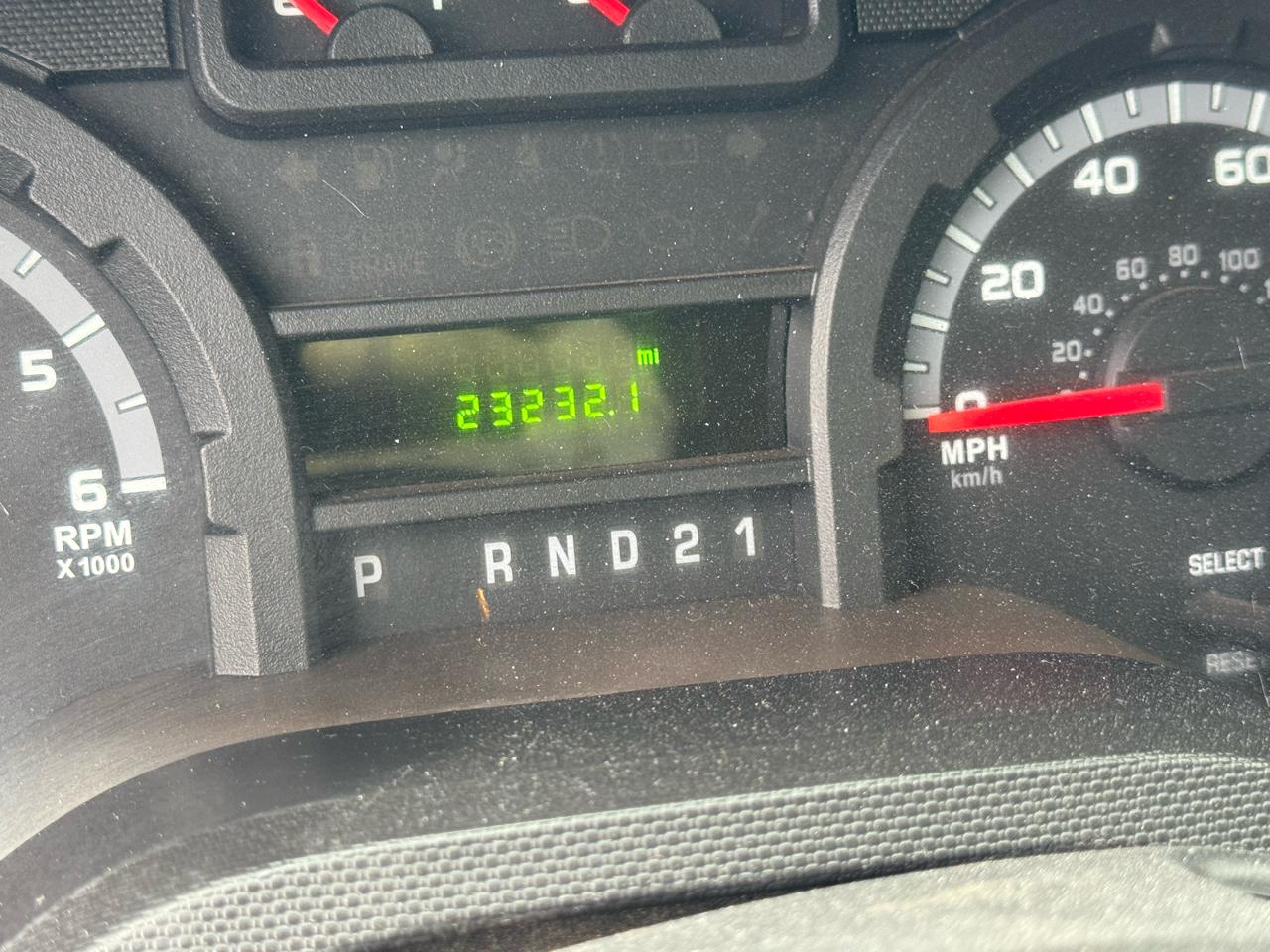 Ford Econoline E-350 XLT Super Duty Extended 2012