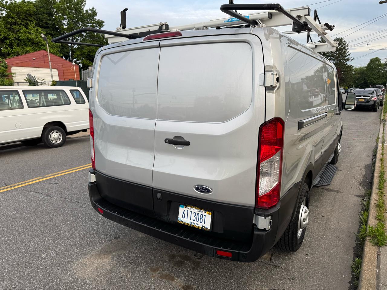 Ford Transit 150 Van Low Roof w/Sliding Pass. 148-in. WB 2023