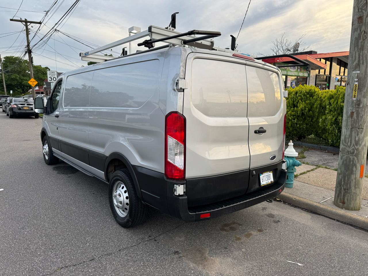 Ford Transit 150 Van Low Roof w/Sliding Pass. 148-in. WB 2023