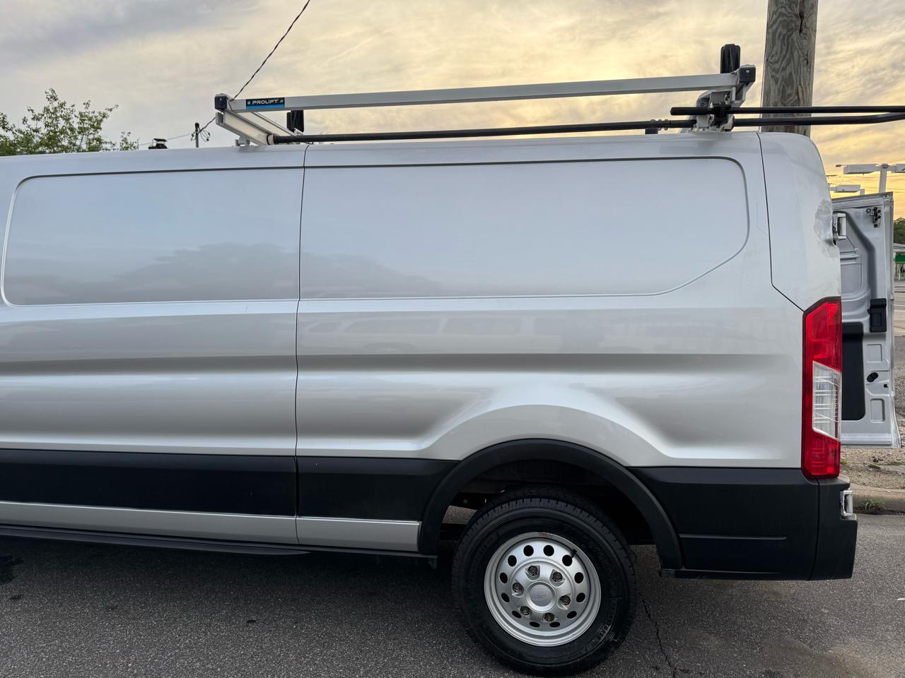 Ford Transit 150 Van Low Roof w/Sliding Pass. 148-in. WB 2023