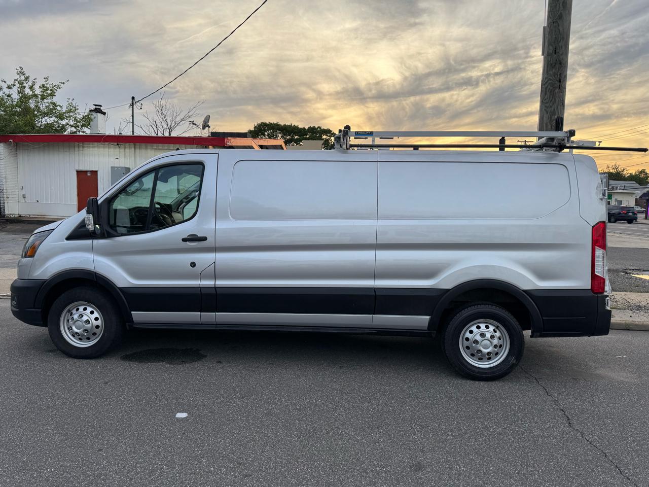 Ford Transit 150 Van Low Roof w/Sliding Pass. 148-in. WB 2023