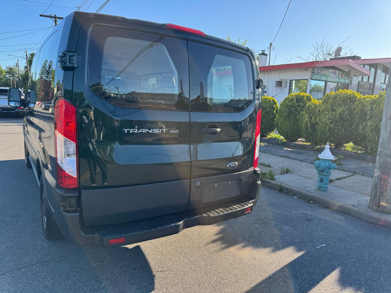 Ford Transit 150 Wagon Low Roof XL 60/40 Pass. 130-in. WB 2017