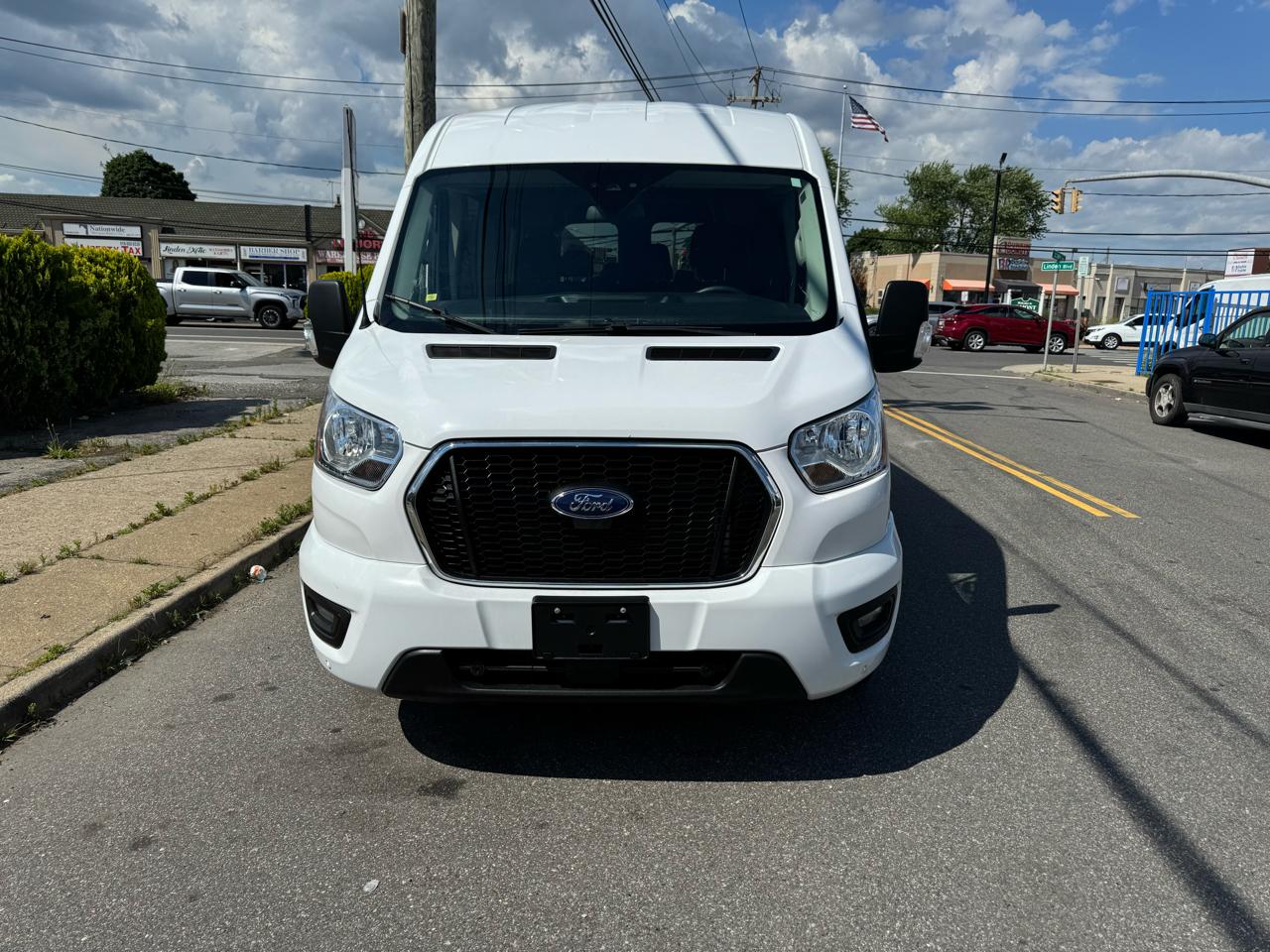 Ford Transit 350 Wagon Med. Roof XL w/Sliding Pass. 148-in. WB 2021