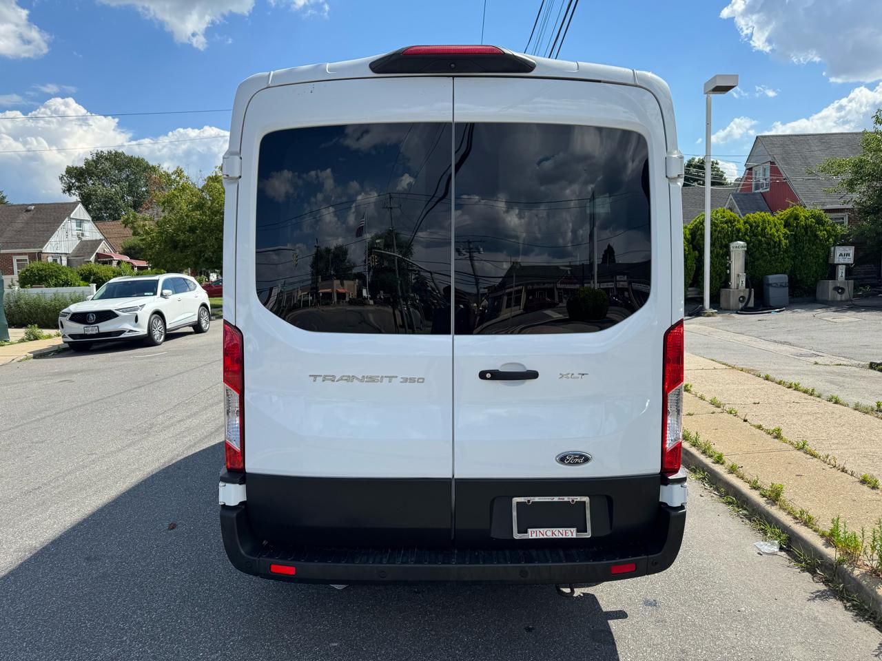 Ford Transit 350 Wagon Med. Roof XL w/Sliding Pass. 148-in. WB 2021