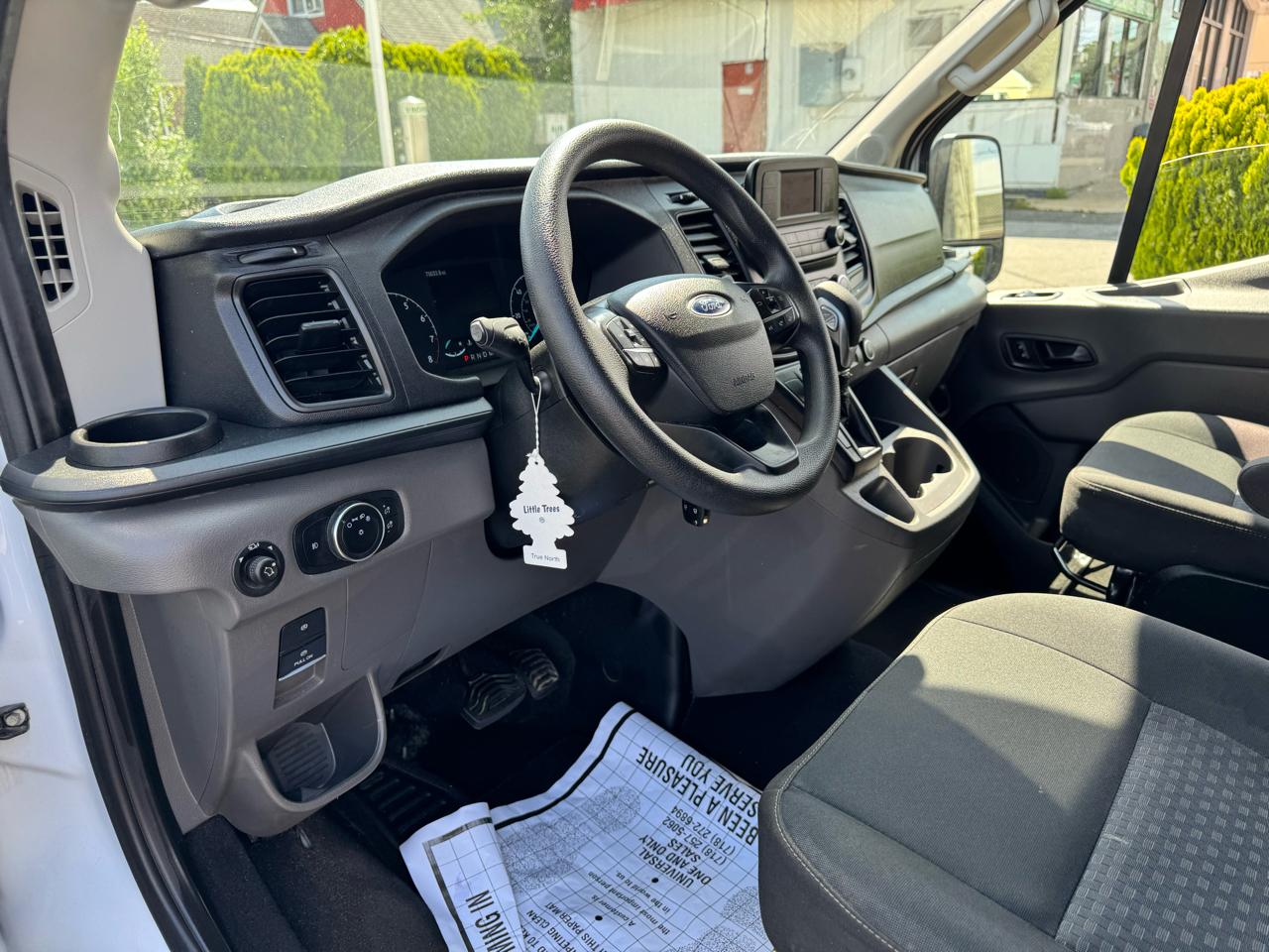 Ford Transit 350 Wagon Med. Roof XL w/Sliding Pass. 148-in. WB 2021