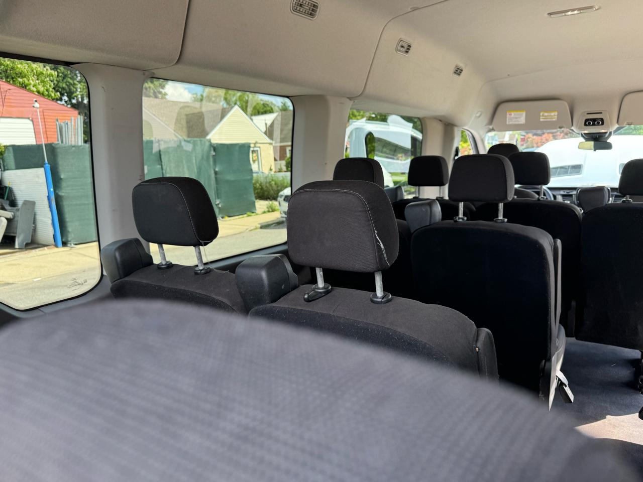 Ford Transit 350 Wagon Med. Roof XL w/Sliding Pass. 148-in. WB 2021