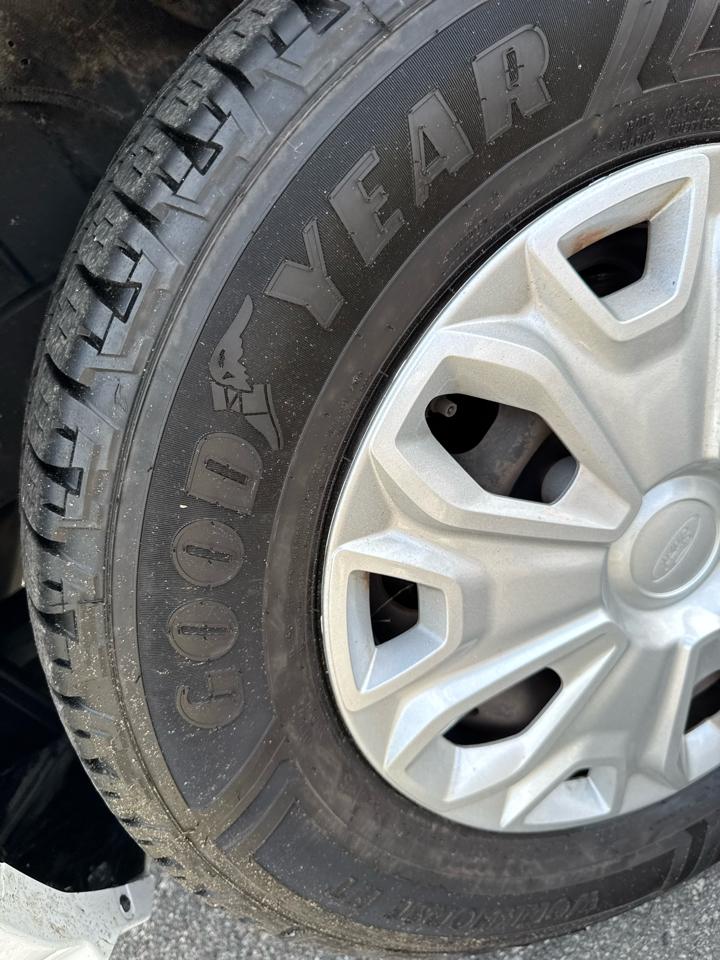 Ford Transit 350 Wagon Med. Roof XL w/Sliding Pass. 148-in. WB 2021