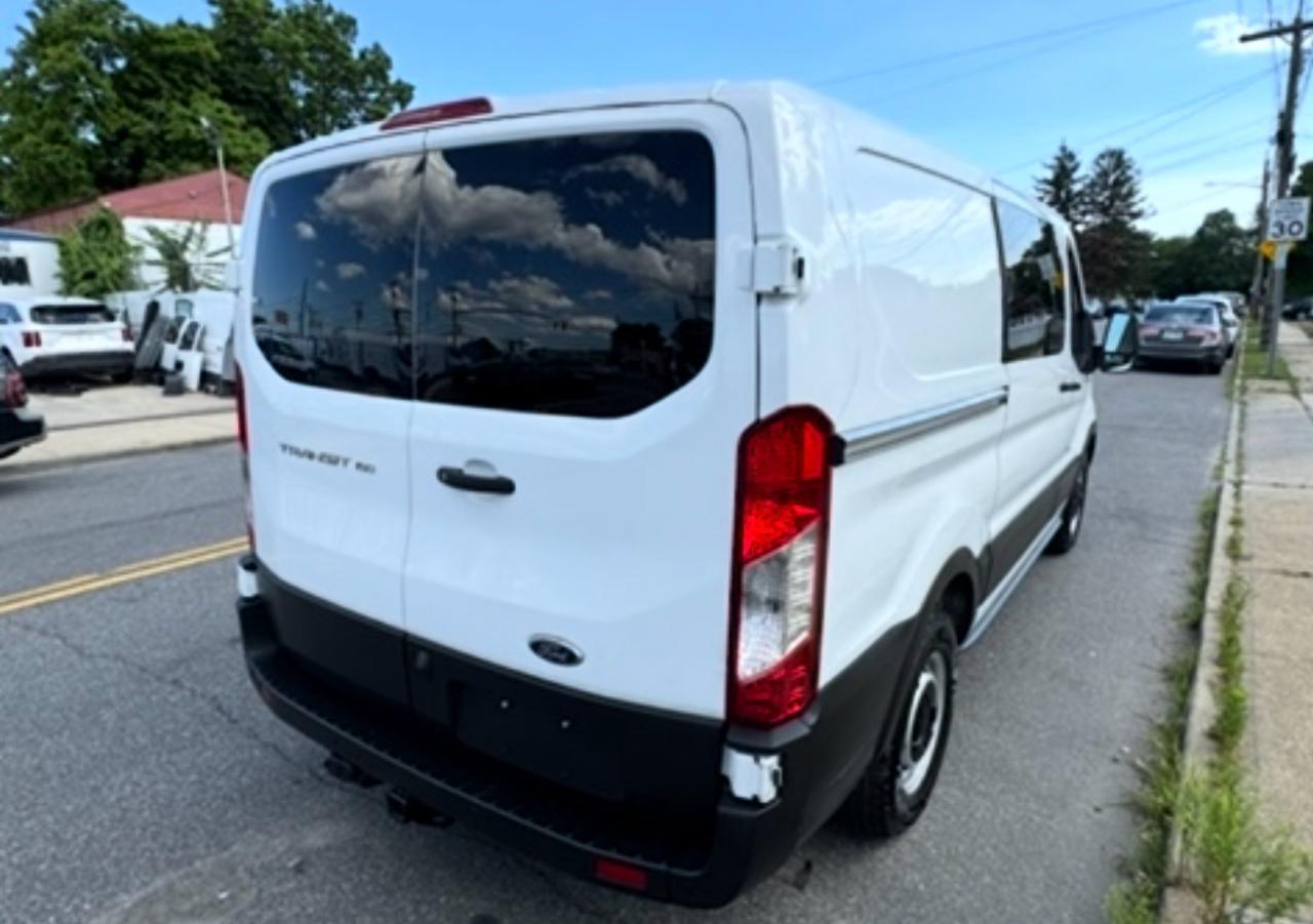 Ford Transit 150 Van Low Roof w/Sliding Pass. 130-in. WB 2022