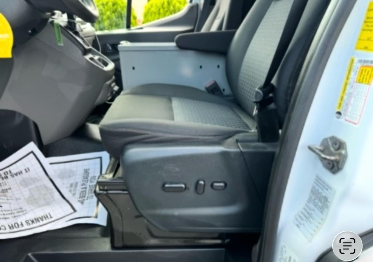 Ford Transit 150 Van Low Roof w/Sliding Pass. 130-in. WB 2022
