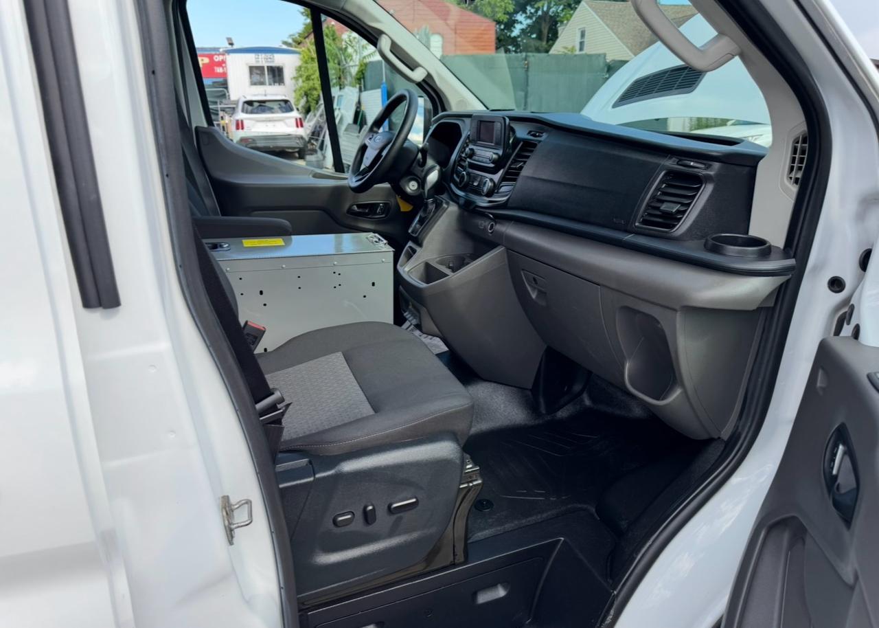 Ford Transit 150 Van Low Roof w/Sliding Pass. 130-in. WB 2022