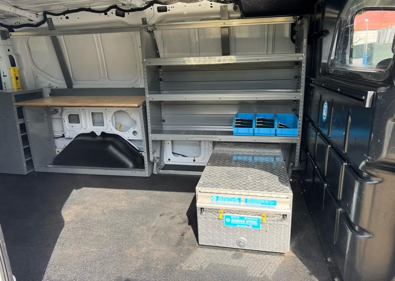 Ford Transit 150 Van Low Roof w/Sliding Pass. 130-in. WB 2022