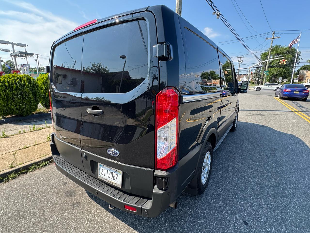 Ford Transit 150 Van Low Roof w/Sliding Pass. 130-in. WB 2021